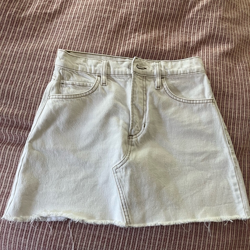 Frame Denim white skirt 25